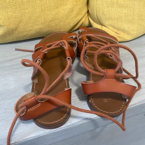 Target sandals - Picture 8 of 10